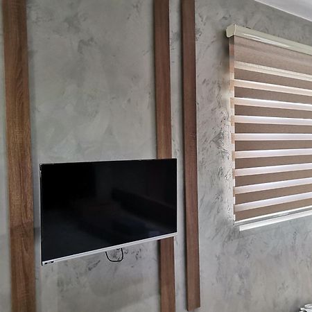 Airport Apartments Belgrado Kamer foto