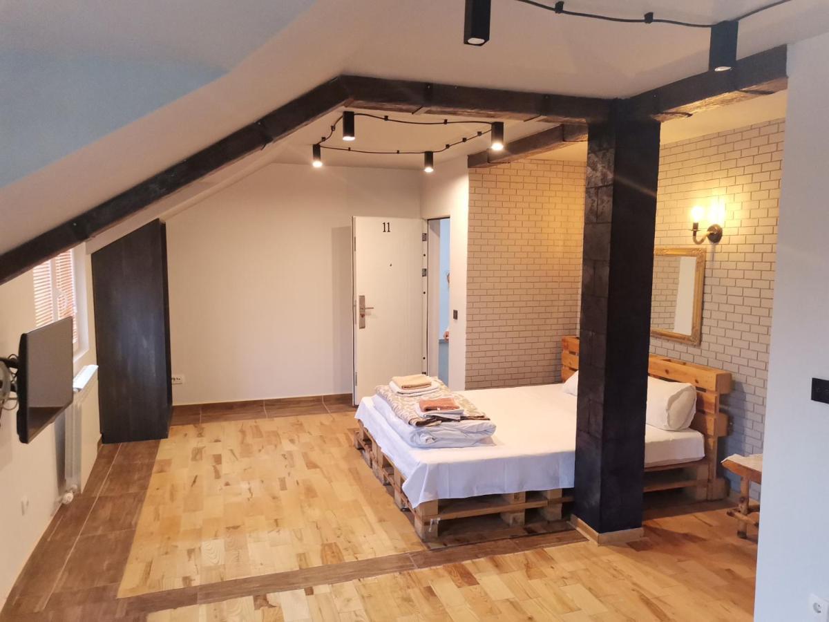 Airport Apartments Belgrado Buitenkant foto